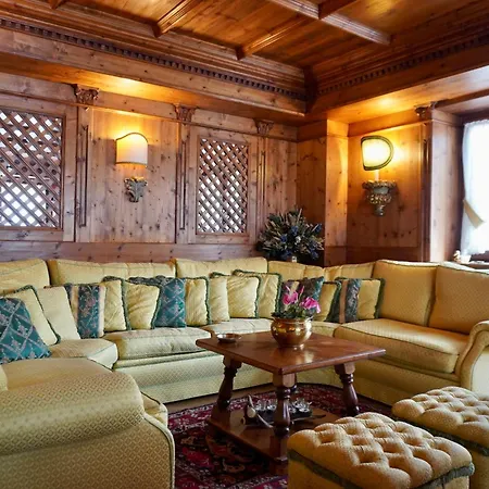 Alvera Luxury - Centro Lägenhet Cortina dʼAmpezzo